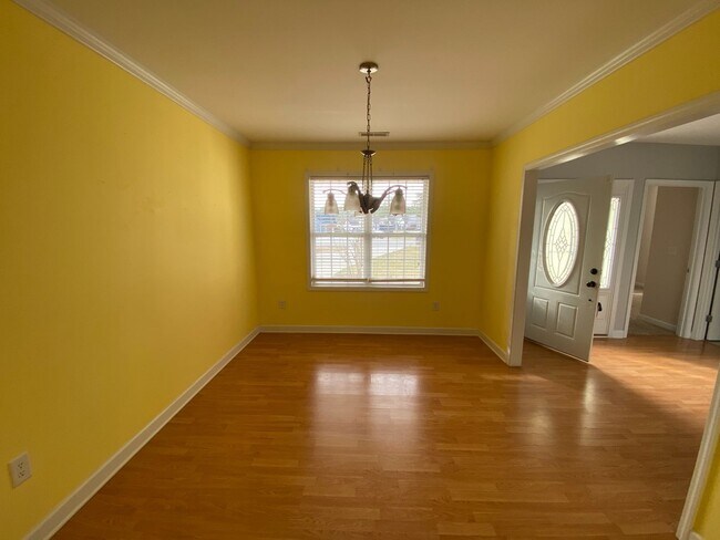 Foto del edificio - Forest at Belvedere 3 bedroom Home