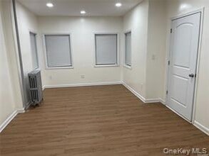 Building Photo - 815 E 21st St