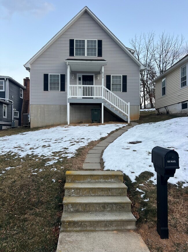 Foto del edificio - 635 D St