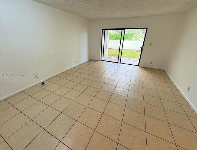 Foto del edificio - 3500 NW 116th Terrace