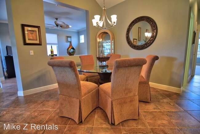 Building Photo - 12060 Toscana Way