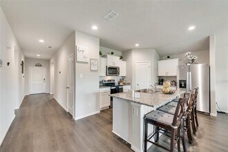 Building Photo - 16545 Club Springs Ln