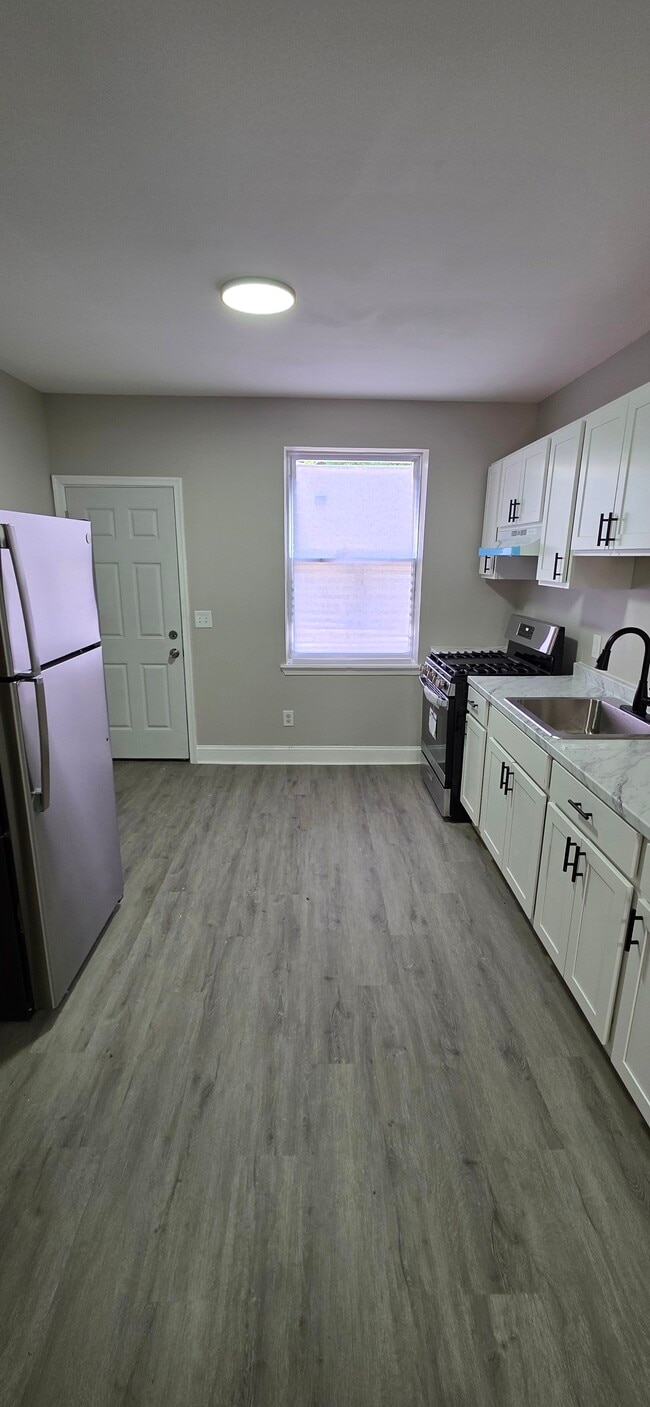 Foto del edificio - 707 N Port St