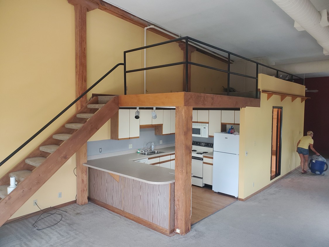 Loft bedroom - 314 S 11th St