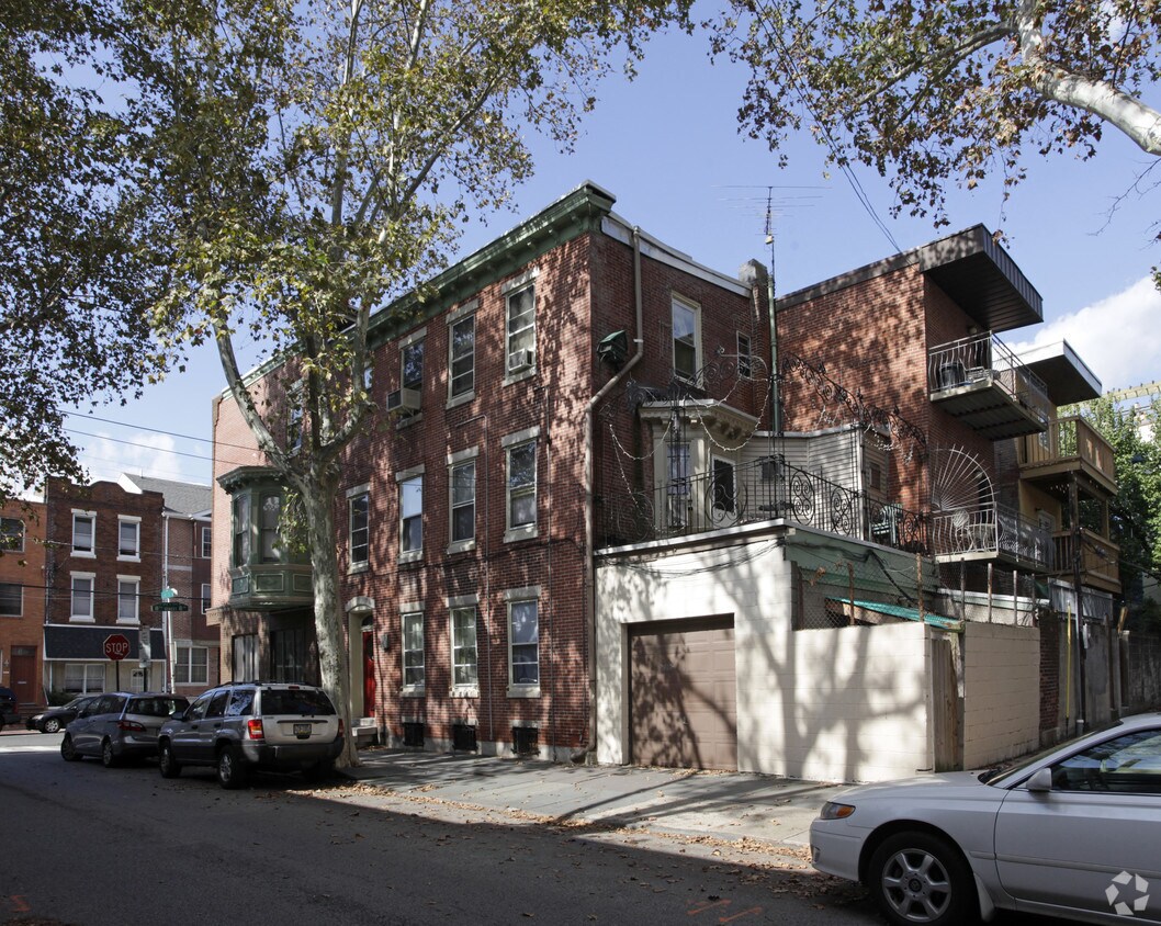 Building Photo - 775 S 8th St