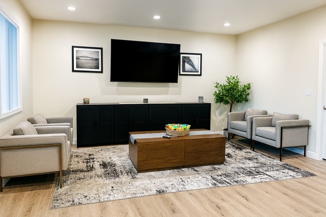 Building Photo - Westmoore Apartments