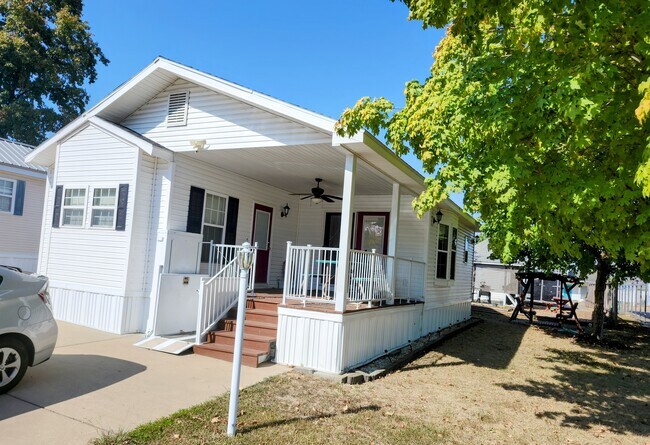 Foto del edificio - 174 Forest Park Ln