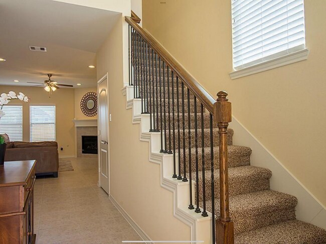 Foto del edificio - 7923 Ashford Trace Dr