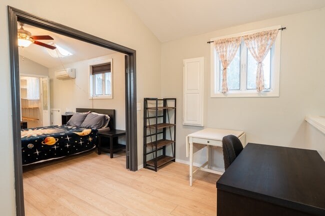 Foto del edificio - 4106 NE Senate St