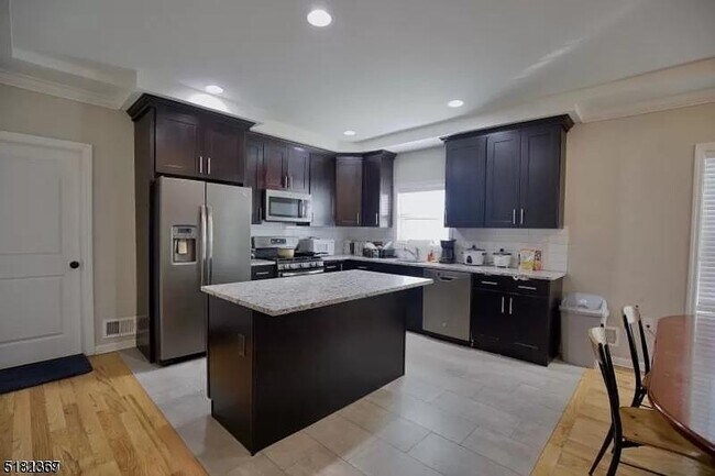 Foto del edificio - 811 Kilsyth Rd