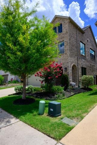 Building Photo - 4540 Refugio Dr