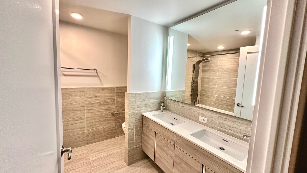 Foto principal - 7597 River Rd
