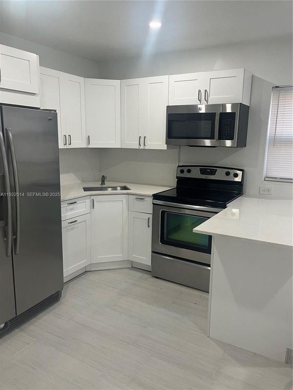 Foto del edificio - 3912 SW 12th Ct