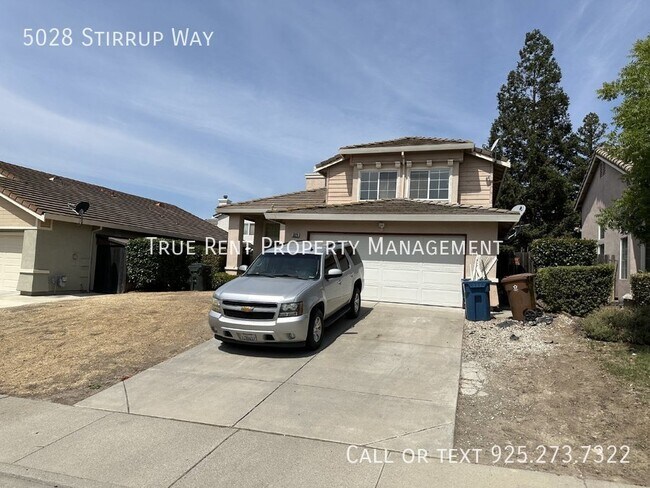 Building Photo - Refreshed 4 Bed, 3 Bath Single Family Home...