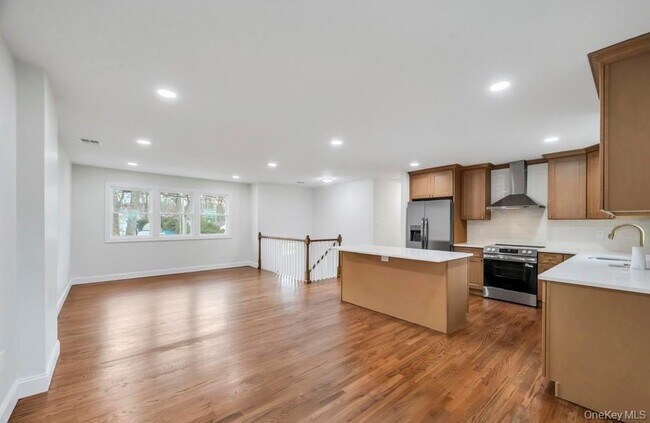 Building Photo - 339 Avenue B