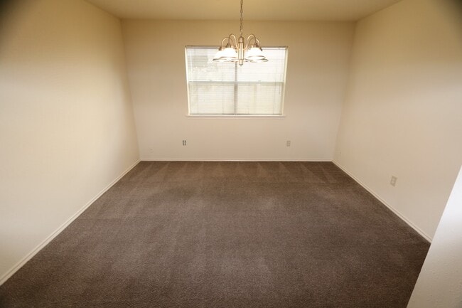 Building Photo - 10031 Red Wolf Ln