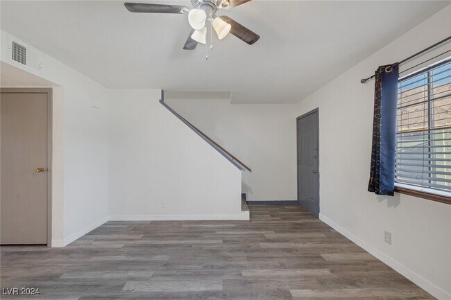 Building Photo - 7089 Burcot Ave