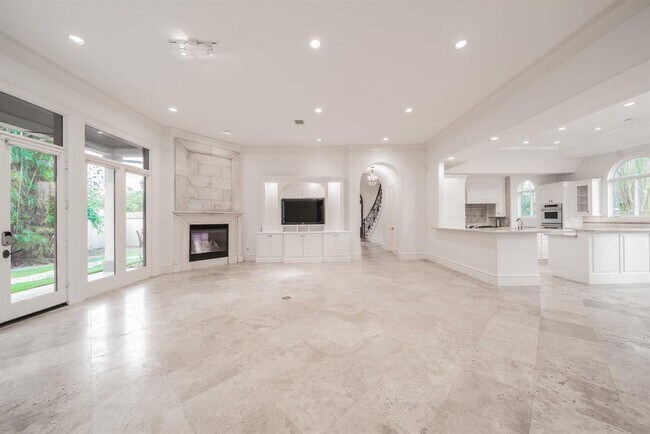 Foto del edificio - 5203 Fieldwood Dr