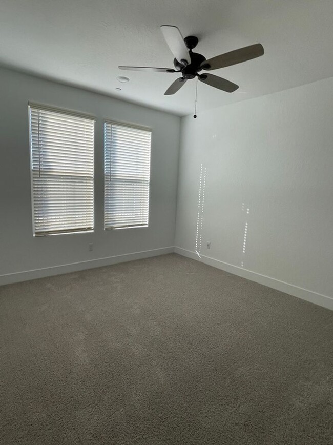 Building Photo - 542 W. Mahogany Lane  (Peach & Spruce)