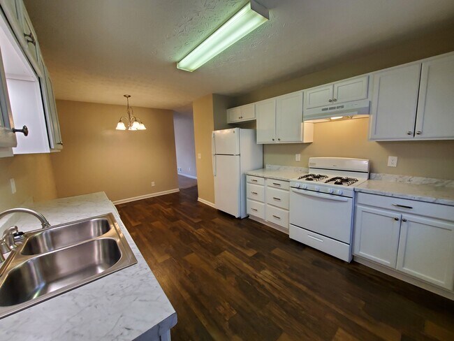 Building Photo - 809 Bellemeade Way SW