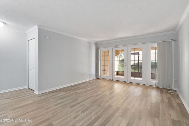 Building Photo - 6655 Bell Tower Ct