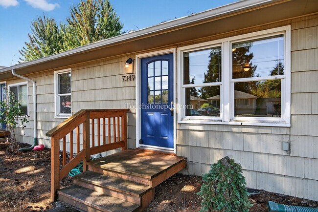 Foto del edificio - Cozy Urban Living: 2BD/1BA in Brentwood-Da...