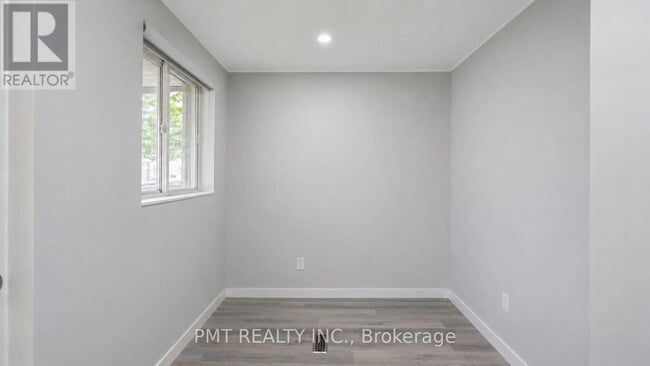 Building Photo - 109 Nassau St