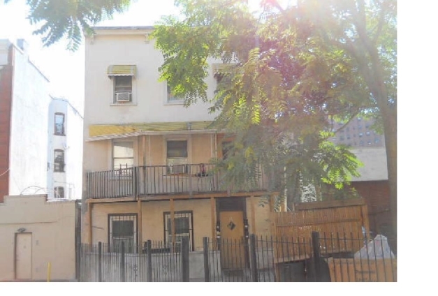 Primary Photo - 12 Guion St