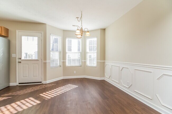 Foto del edificio - 1449 Westview Dr