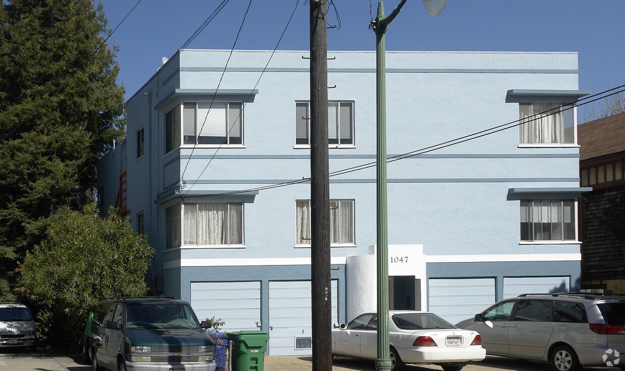Building Photo - 1047 Santa Clara Ave