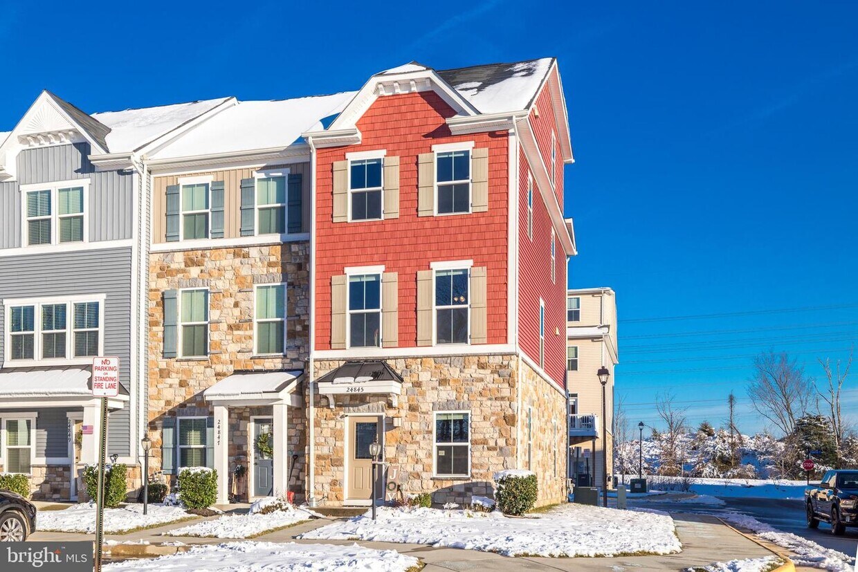 24845 Coats Square, Aldie, VA 20105 Townhome Rentals in Aldie VA