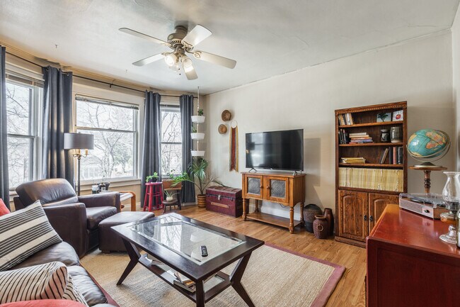 Building Photo - 1724 S 63rd St