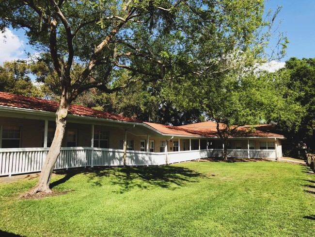 Foto del edificio - Osprey Manor Independent Senior Living