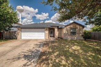 Building Photo - 1204 Delia Chappa Ln