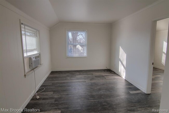Foto del edificio - 4191 Farner Ave