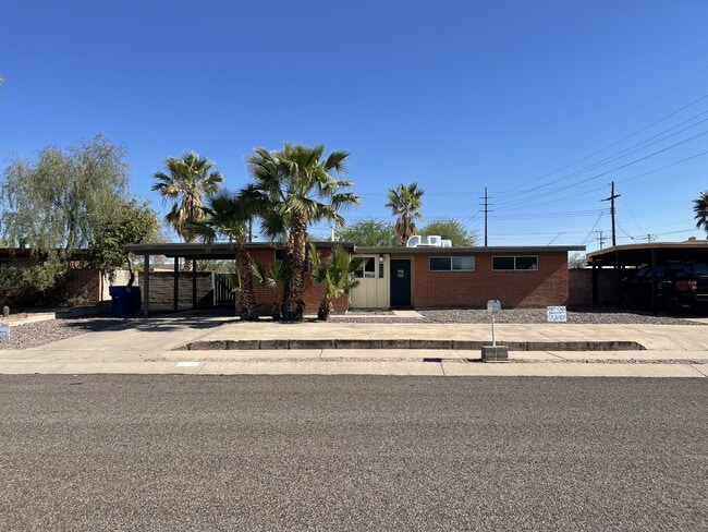 Building Photo - 7910 E 20th Pl