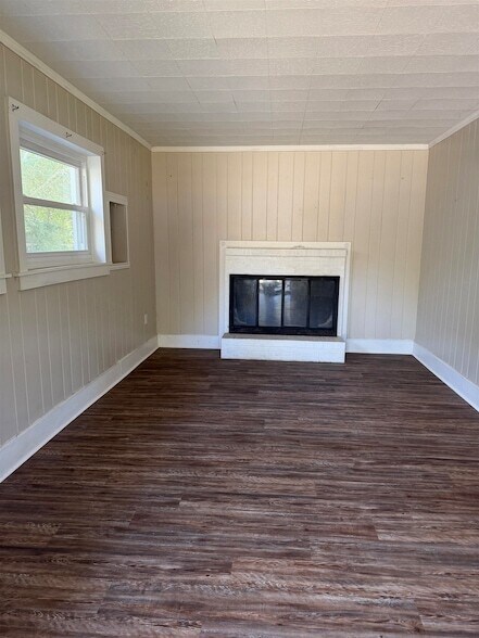 Foto del edificio - 1631 McCaskill Ave