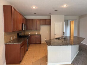 Building Photo - 2818 Mezzomonte Ln