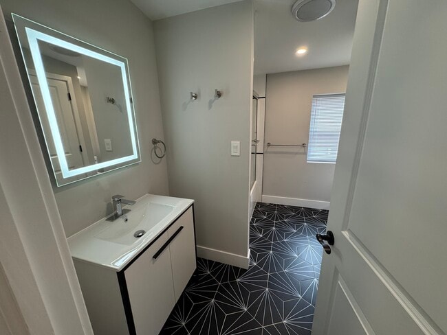 Guest Bathroom - 2467 Amber St