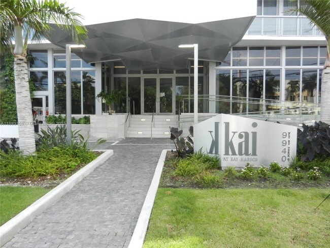Foto del edificio - 9940 W Bay Harbor Dr