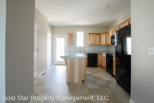 Building Photo - 2 br, 2.5 bath House - 3167 Sullivan Loop