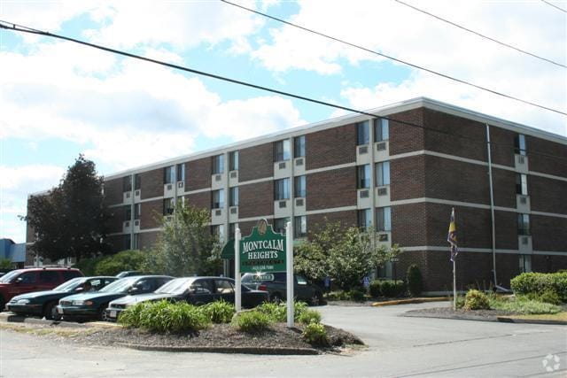 Primary Photo - Montcalm Heights Apartments