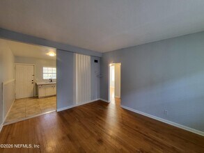 Building Photo - 2648 Dellwood Ave