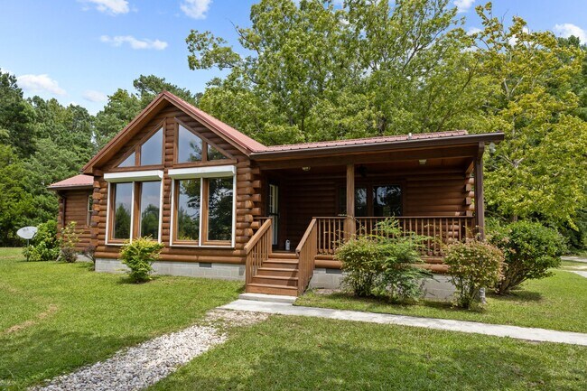 Building Photo - 126 George Jones Rd