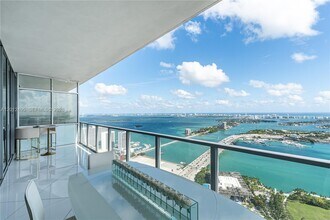 Building Photo - 1100 Biscayne Blvd