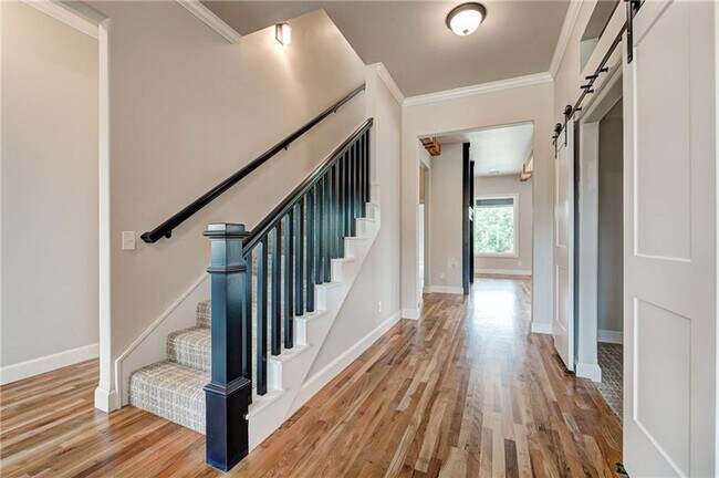 Foto del edificio - **Stunning 4 Bed, 4 Bath in Edmond Schools