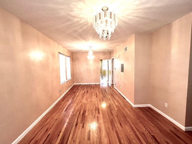 Building Photo - 113 Clark Pl