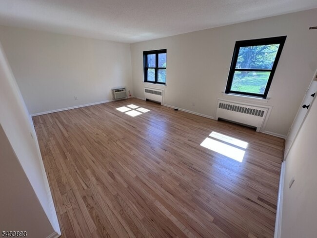 Building Photo - 57 Sandra Cir