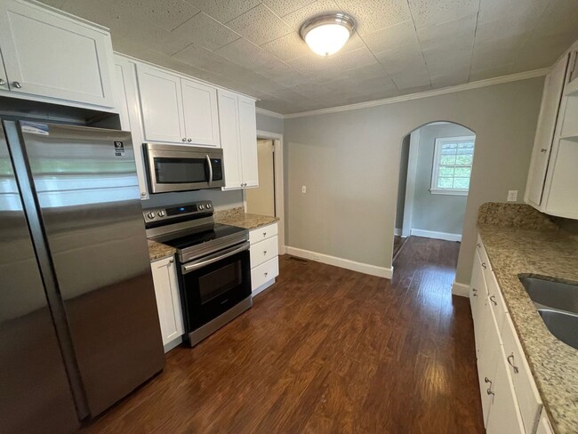 Foto del edificio - Quaint Apartment Near Downtown Carrollton