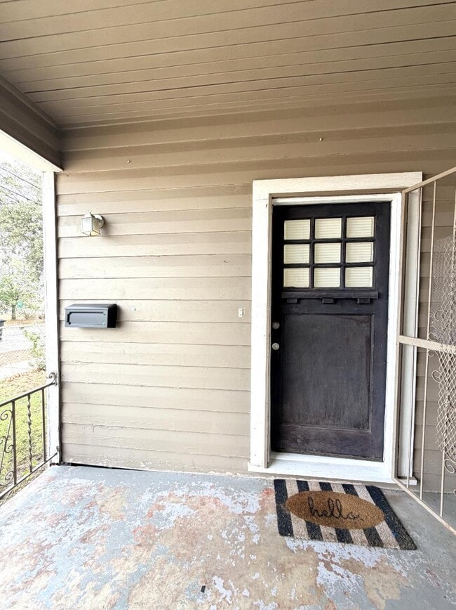 Photo - 2238 N Interstate 35 House